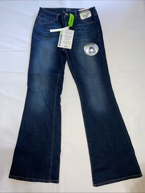 d. jeans NWT Women's High Waist Flared Dark Wash Denim Jeans Size 8